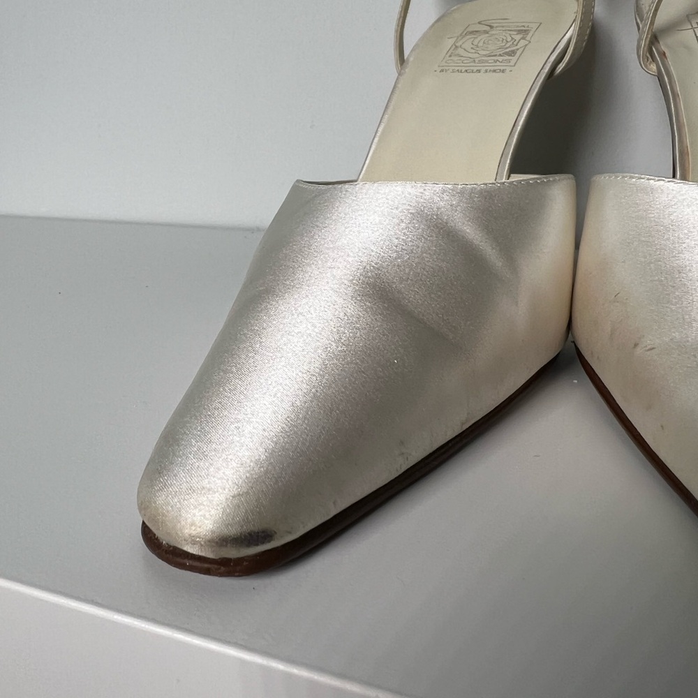 Bridal silk shoe, size 9.5 - Picture 3 of 9